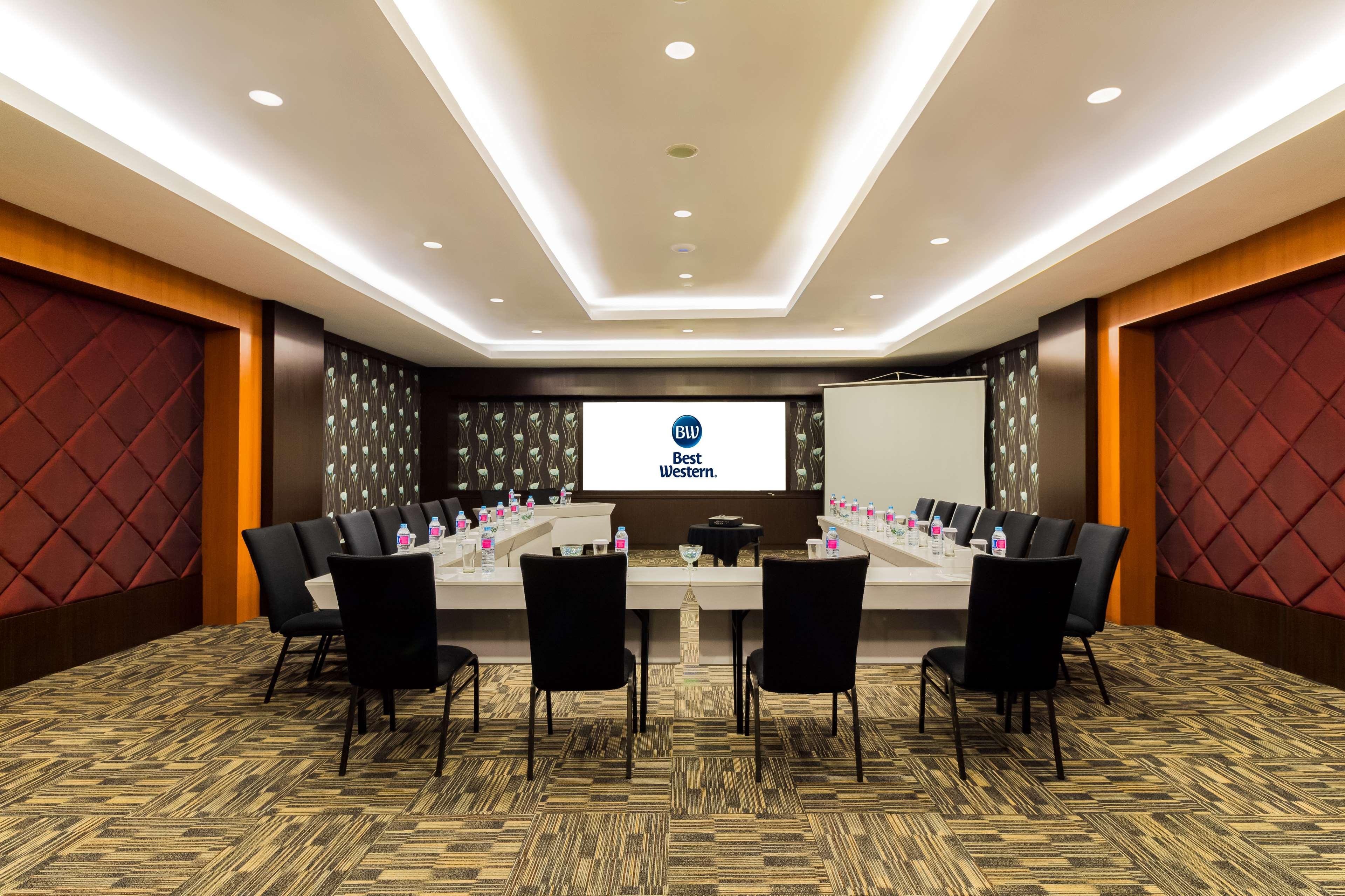 Best Western Plus Taft Inn Zewnętrze zdjęcie